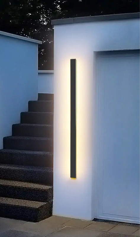 Modern Waterproof Outdoor Wall Lamp